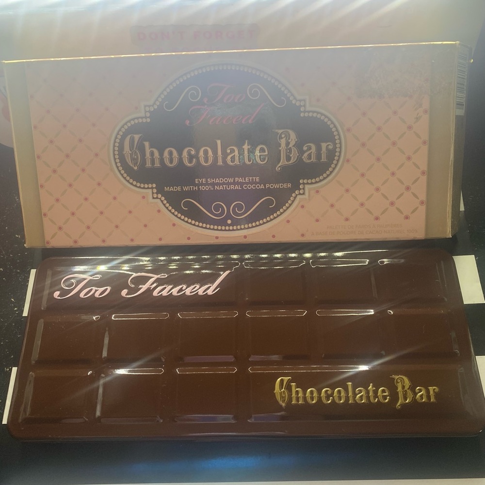 Too Faced Chocolate Bar eyeshadow palette